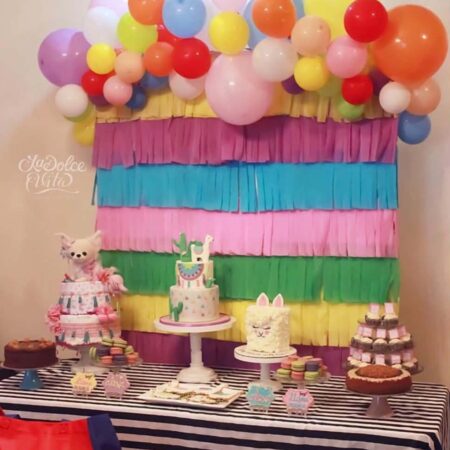 llama dessert table