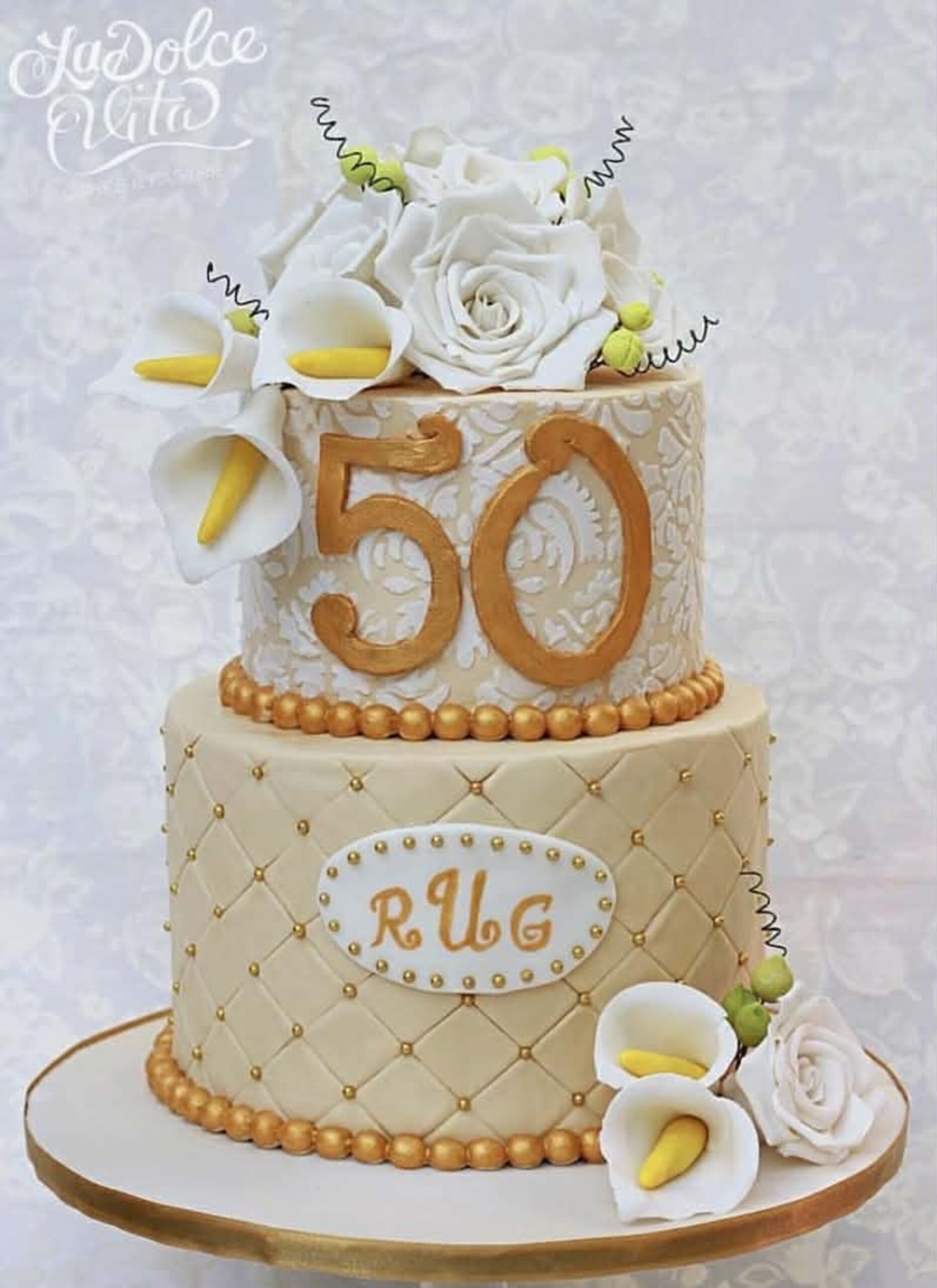 anniversary cake