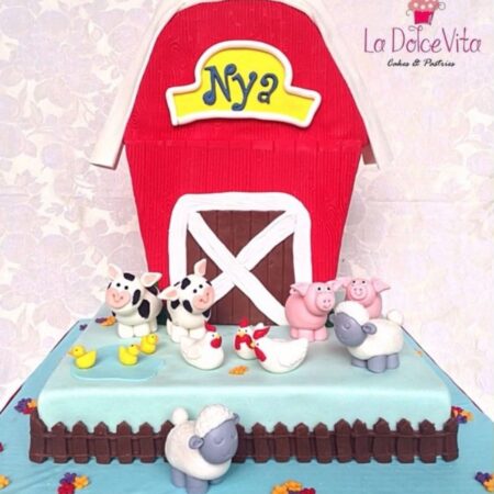 barnyard animals cake
