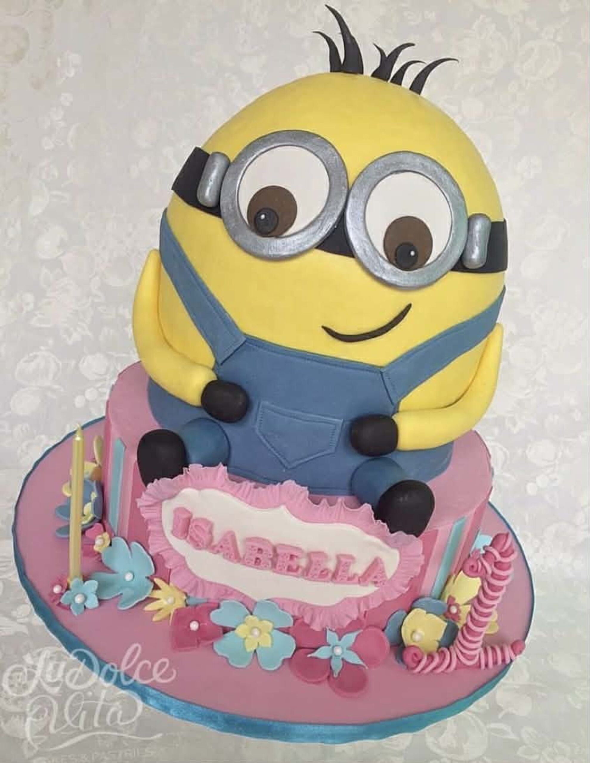 minion cake