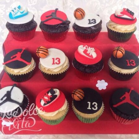 basketball cupcakes