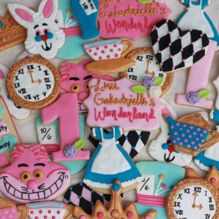 alice in wonderland sugar cookies