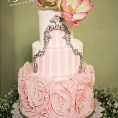 3 tier wedding cake